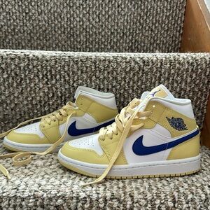 Air Jordan Never Worn Yellow and Royal Blue
